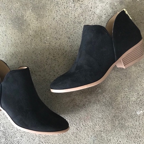 Soda Shoes Black Low Heel Ankle Boot Bootie 1.75” - Picture 4 of 8